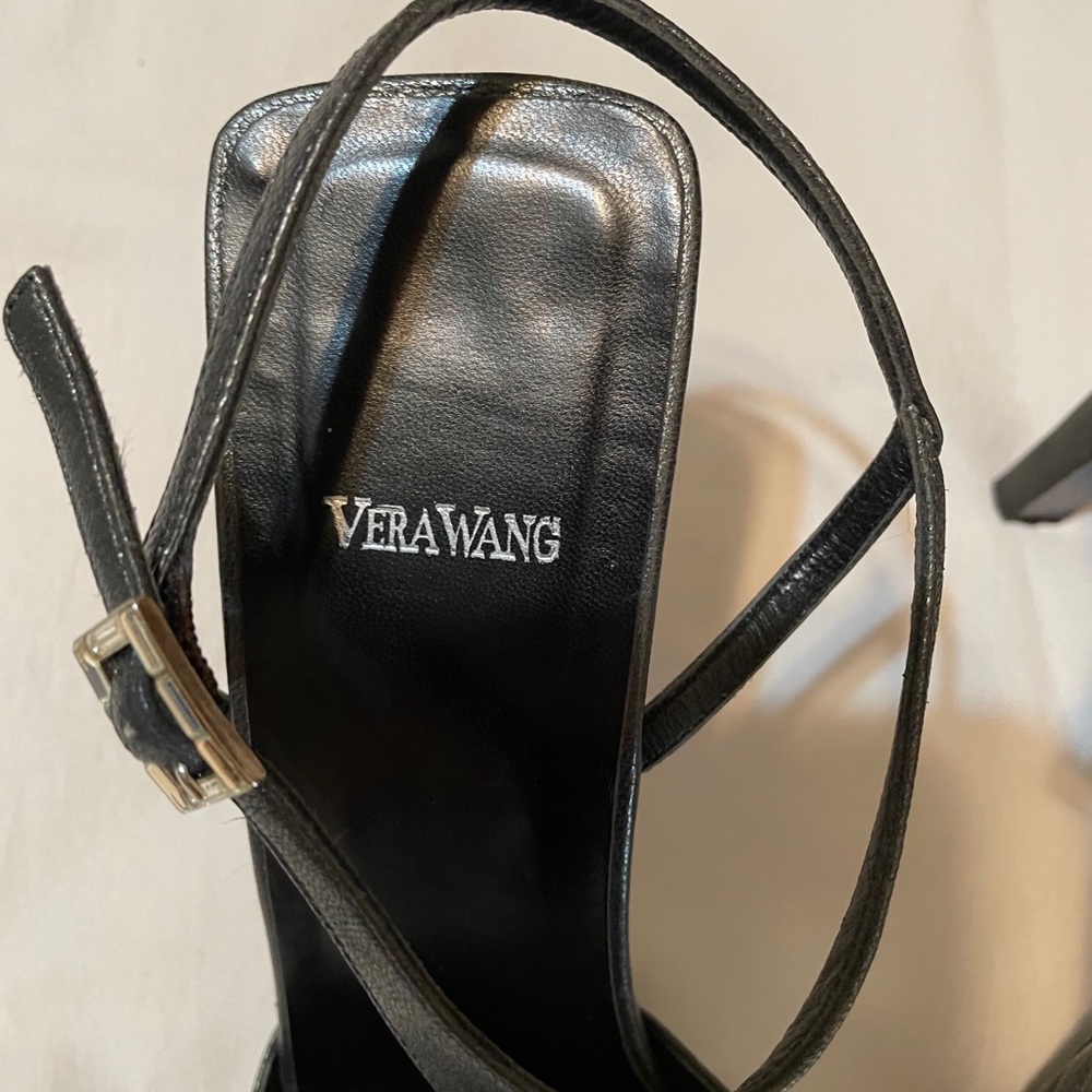 Vera Wang heels - Picture 5 of 7